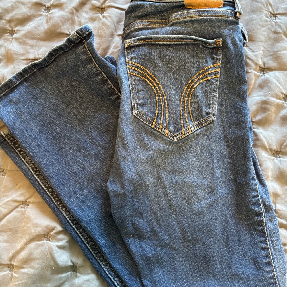 Hollister Curvy Mid Rise Boot Cut Jeans